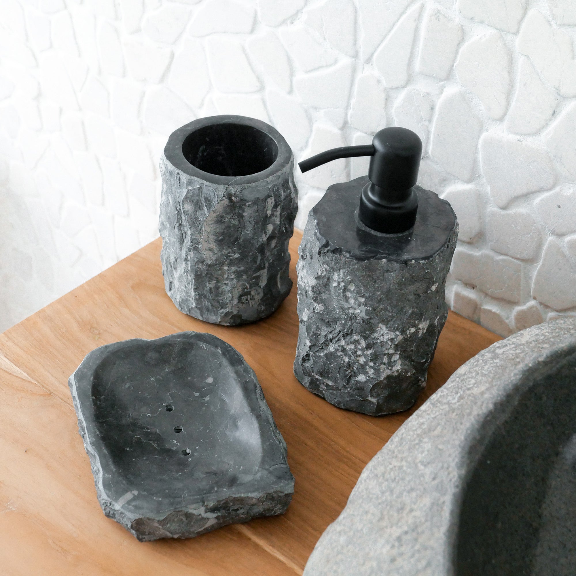 Black marble bathroom accessories set