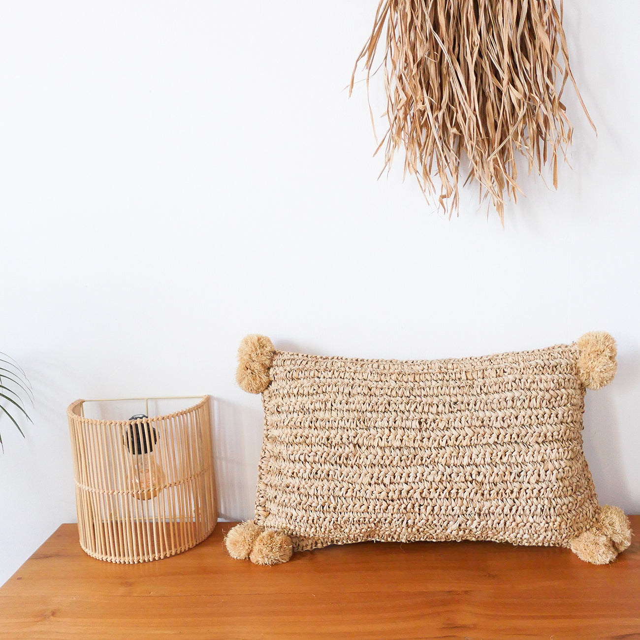 Sunda - Raffia pillow cover with pom pom rectangular