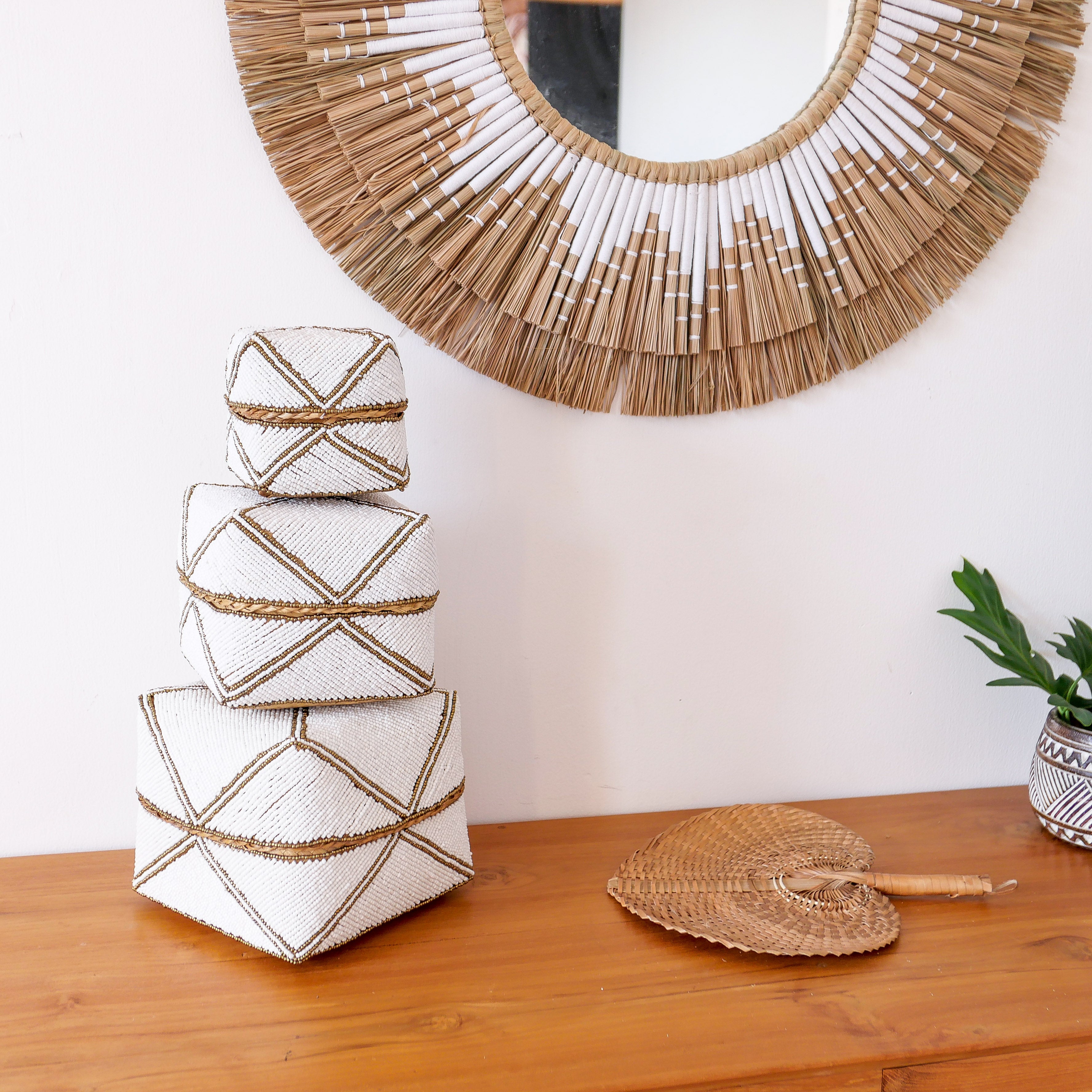 Decorative beaded box set 009