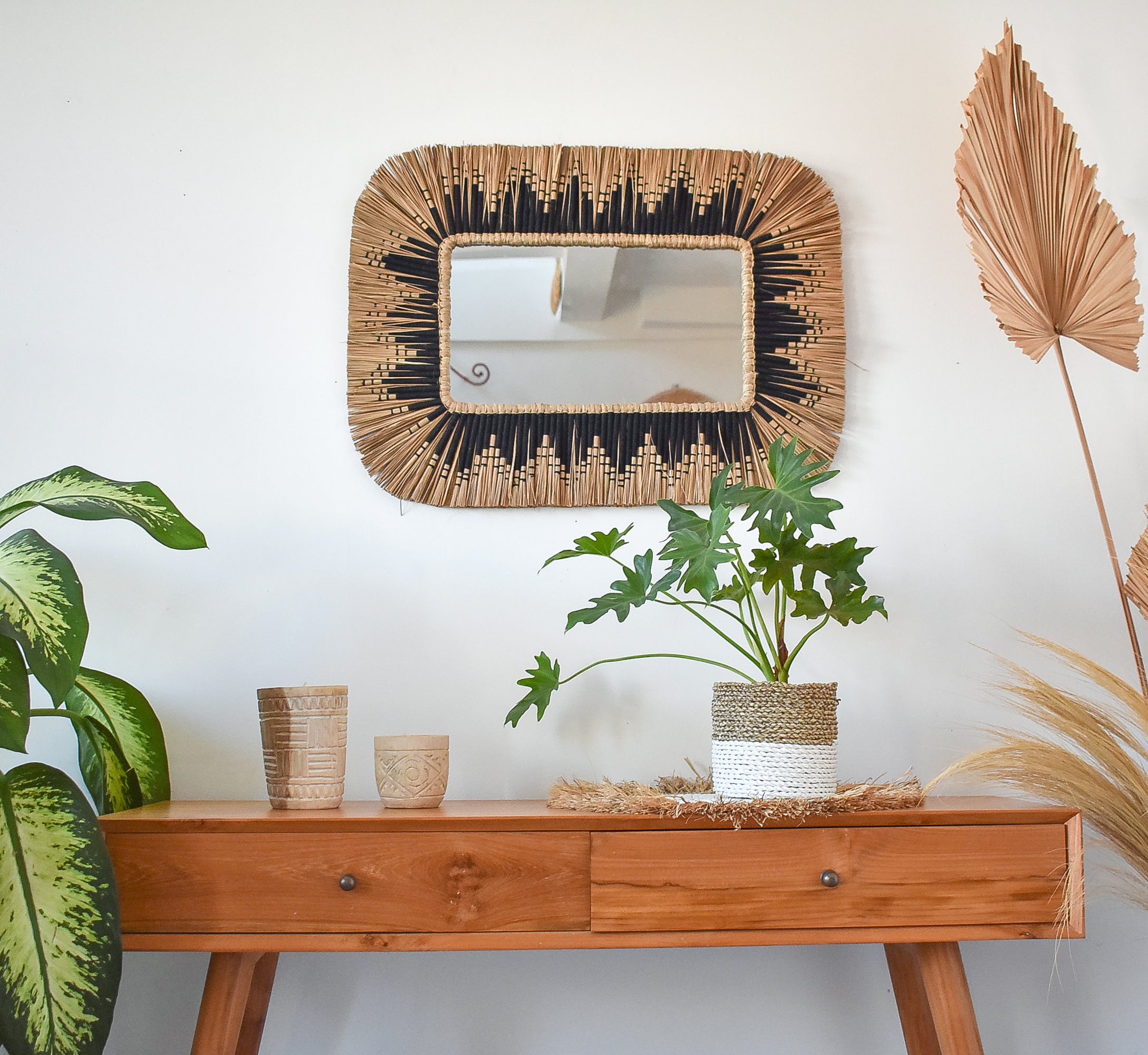 Ambon mirror rectangular - black