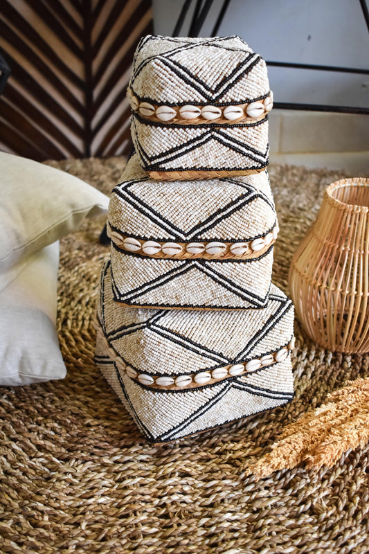 Decorative beaded box set with shell - Joglo Living