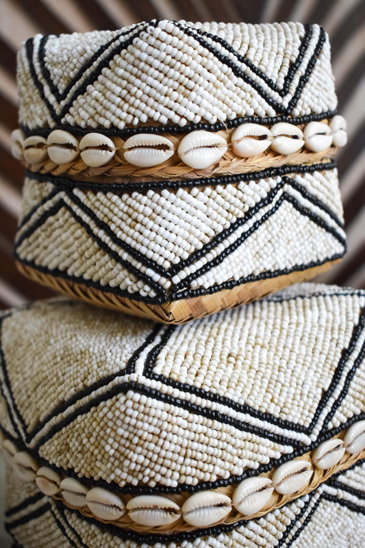 Decorative beaded box set with shell - Joglo Living