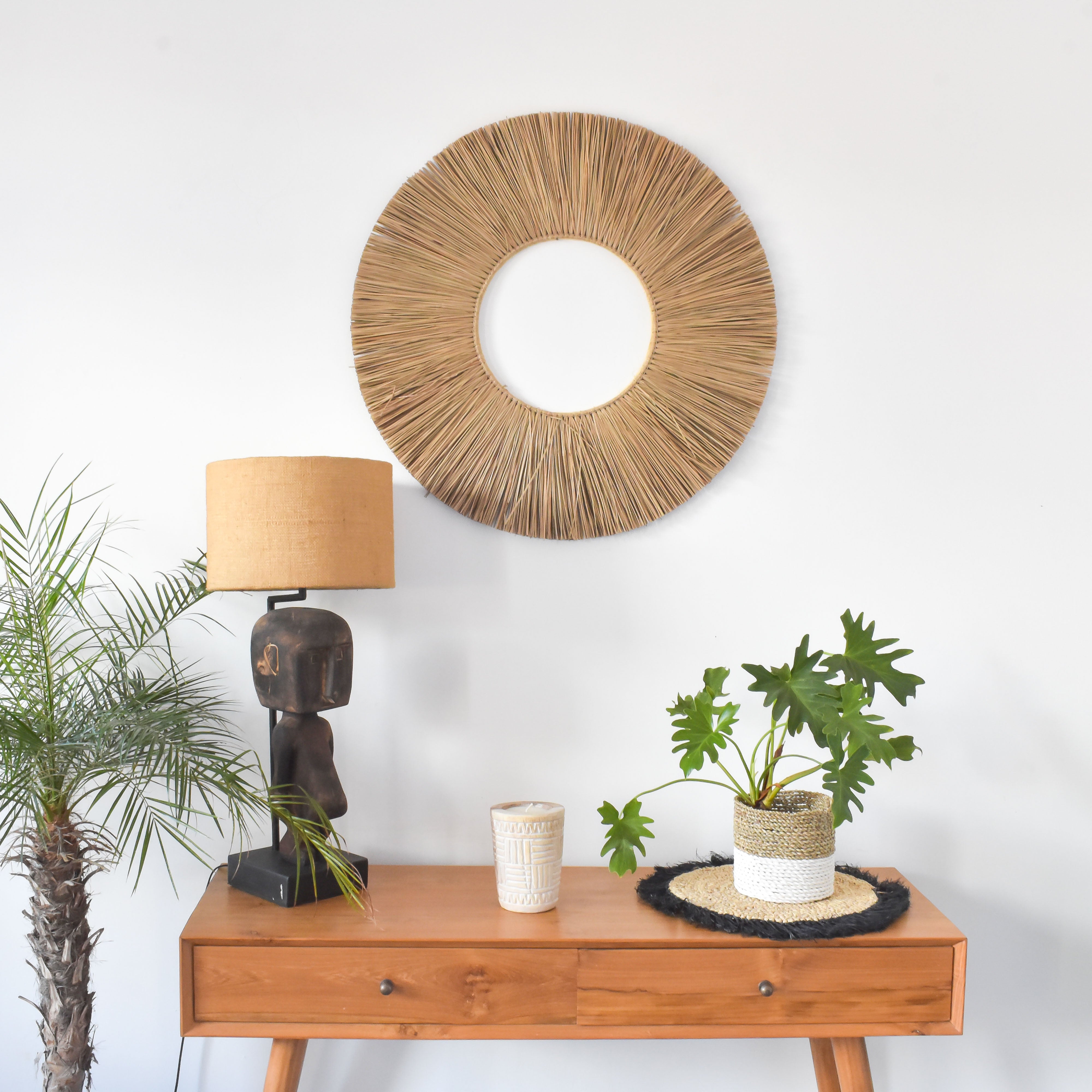 Seagrass round wall decor