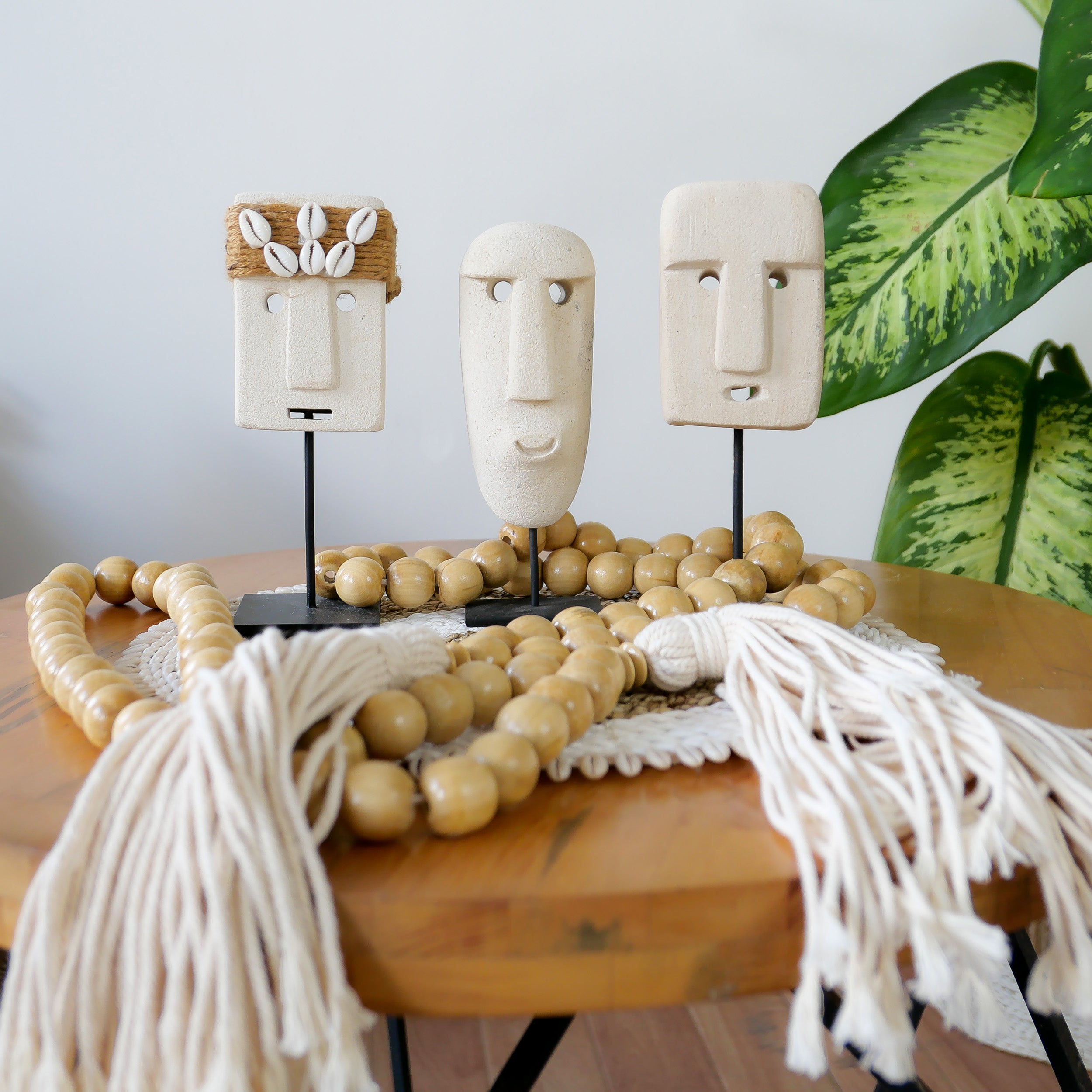 Stone statues with stand set of 3 - Joglo Living