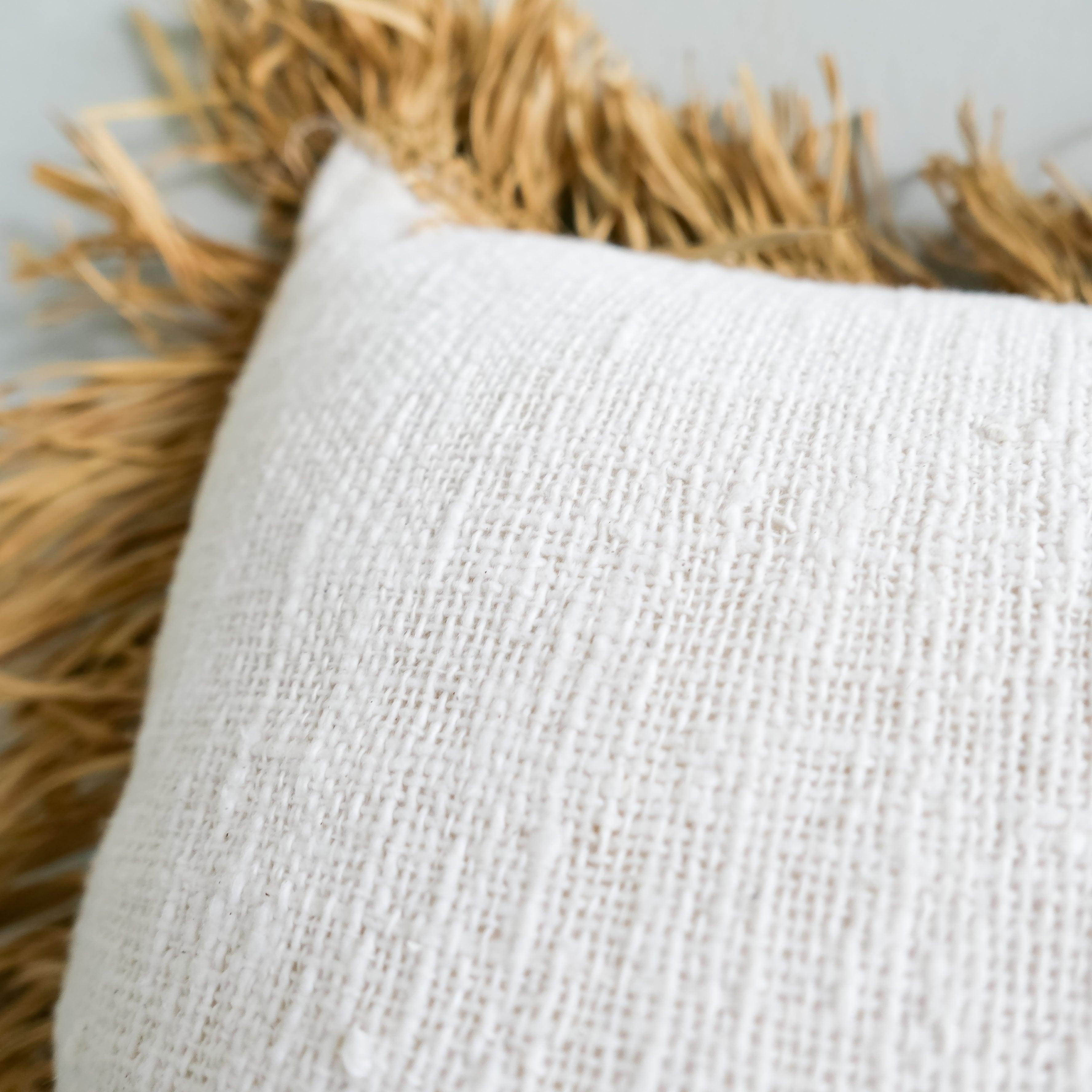 Konde white - organic cotton and raffia pillow cover - Joglo Living