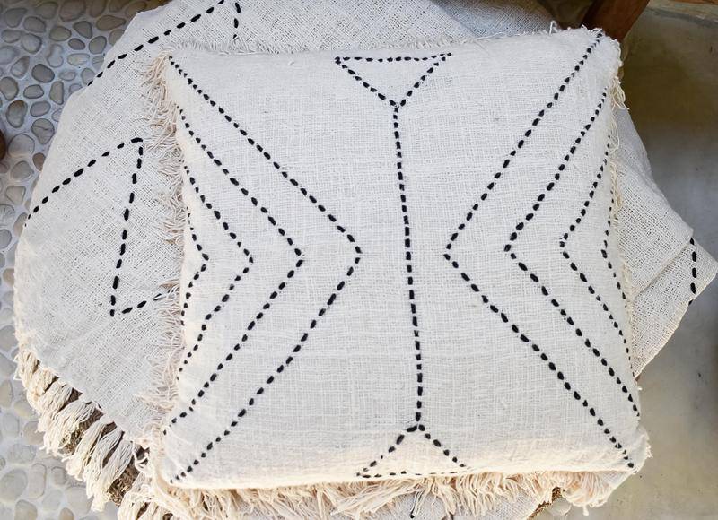 Toraja pillow cover - Joglo Living