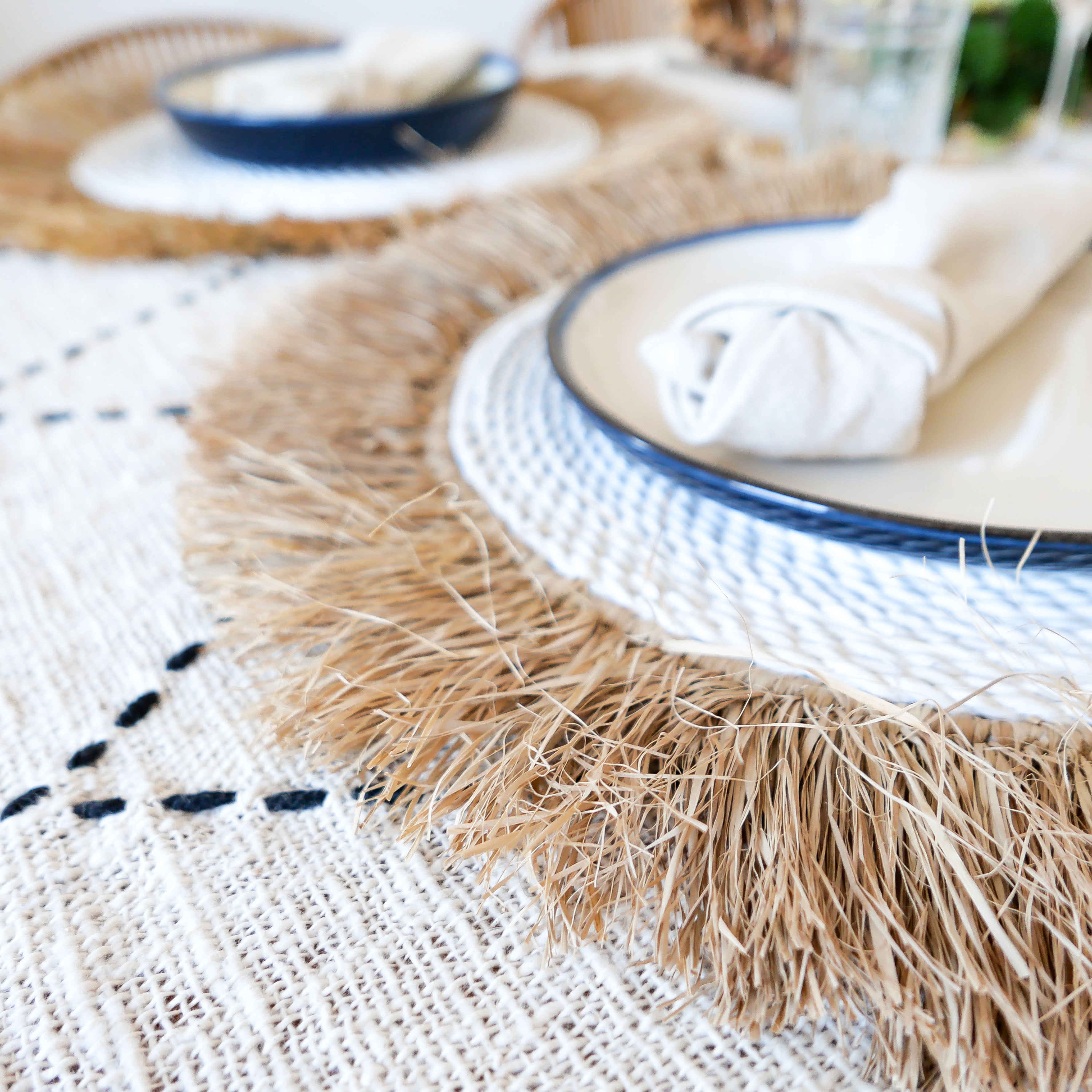 Raffia fringed placemat 002 - white