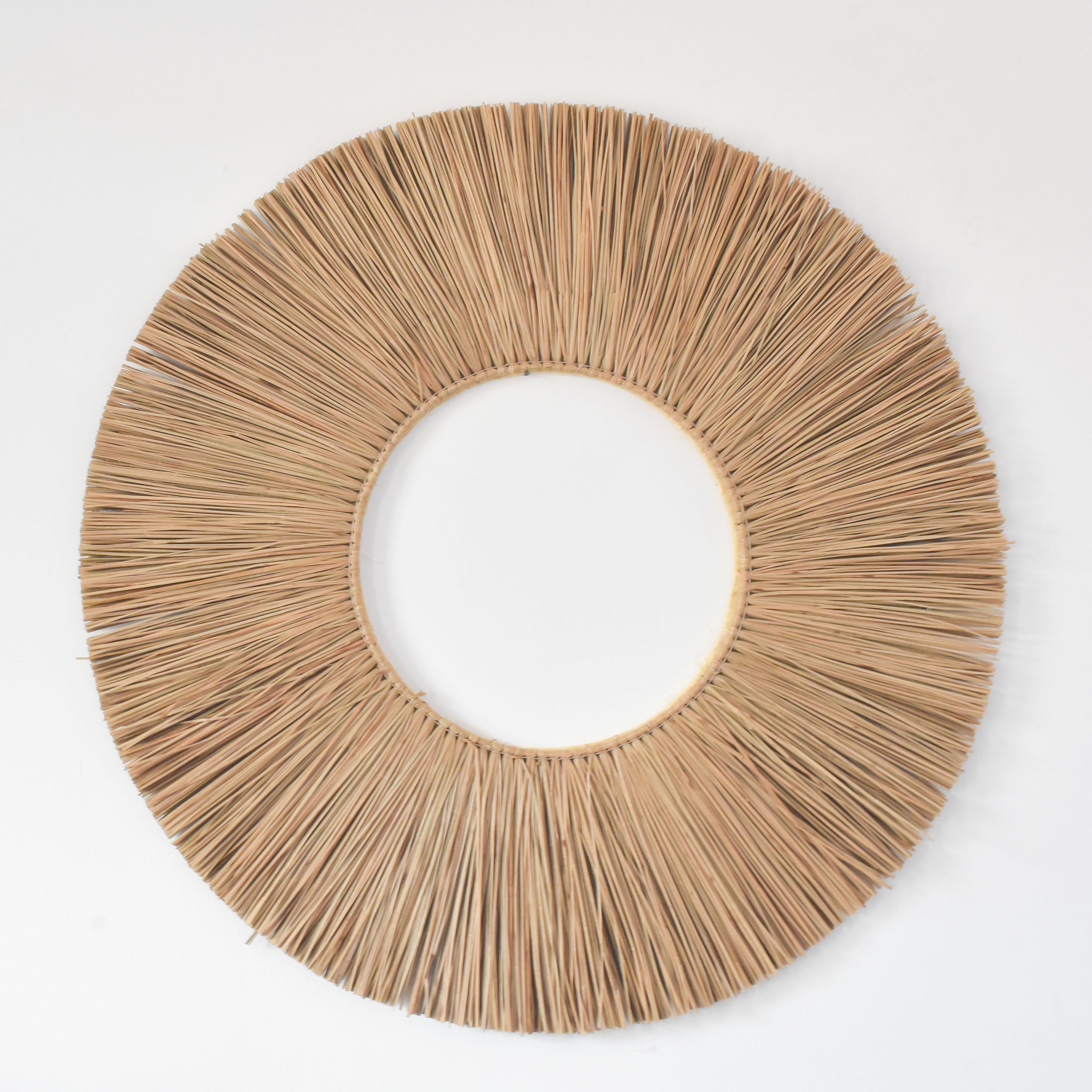 Seagrass round wall decor