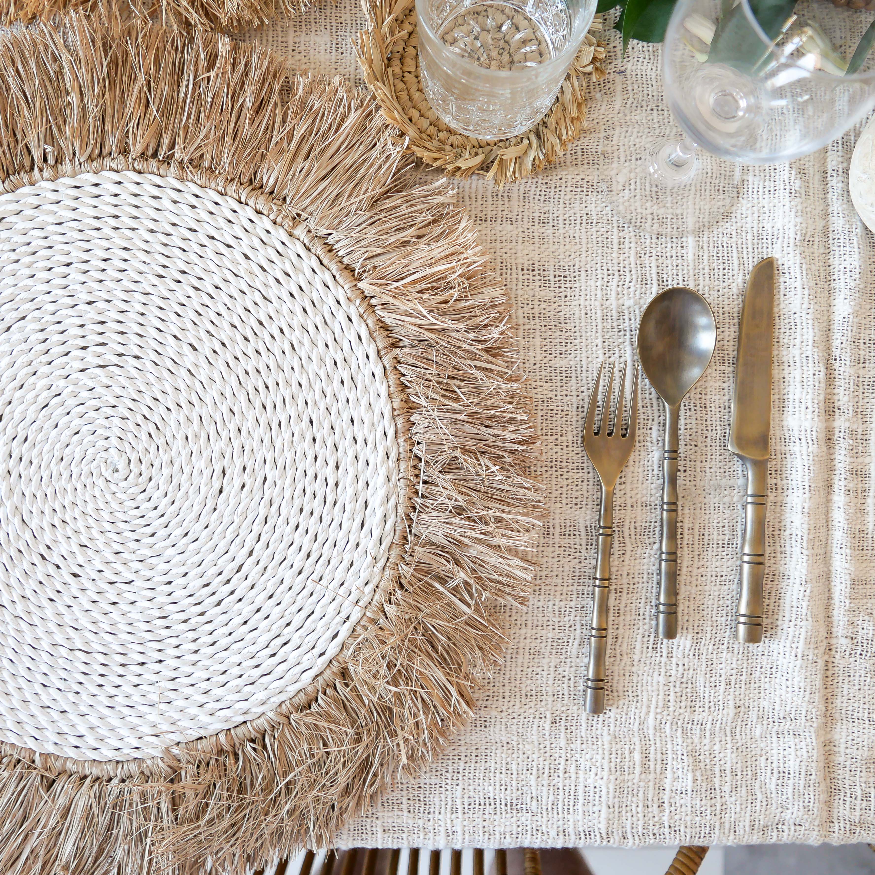 Raffia fringed placemat 002 - white