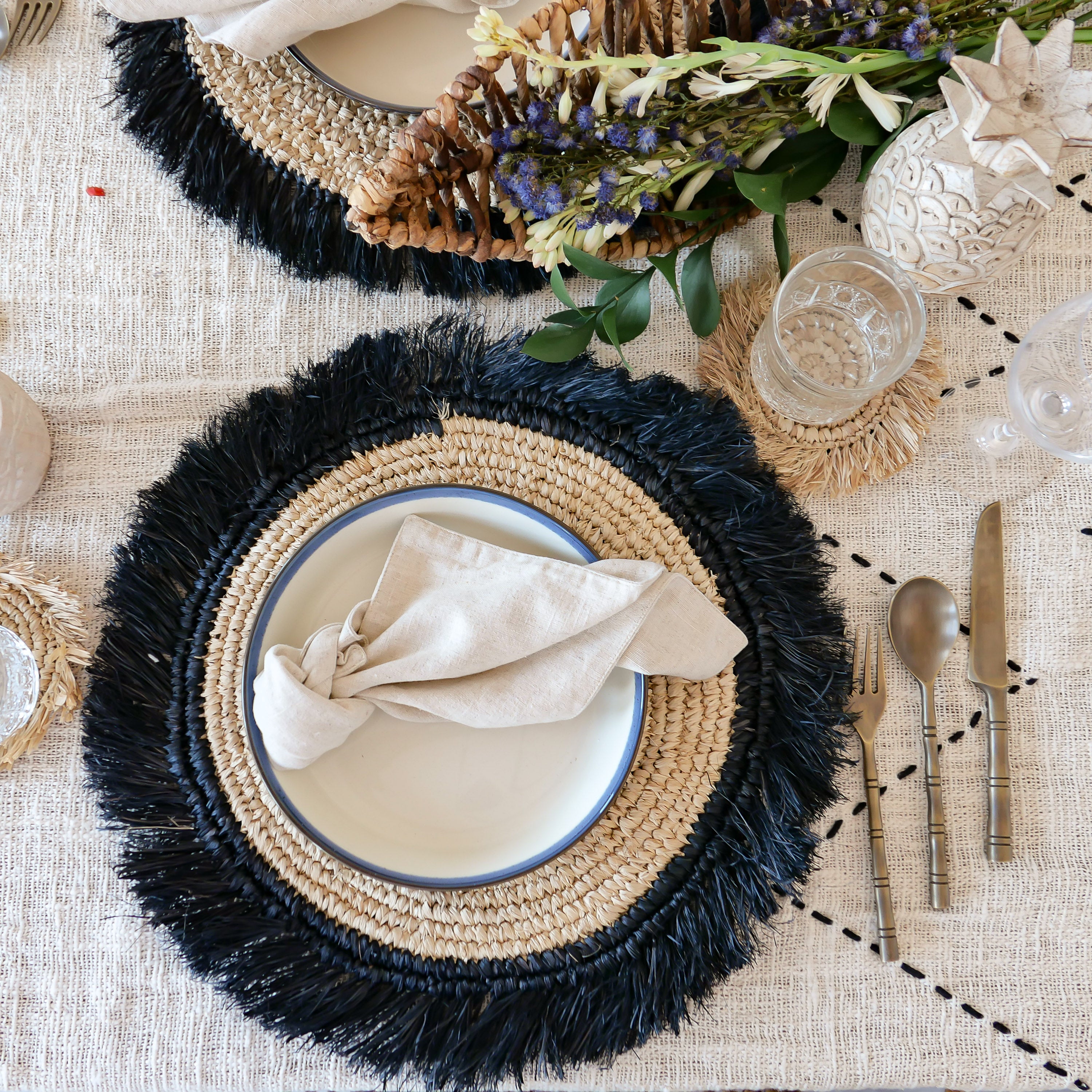 Raffia fringed placemat 003 - black