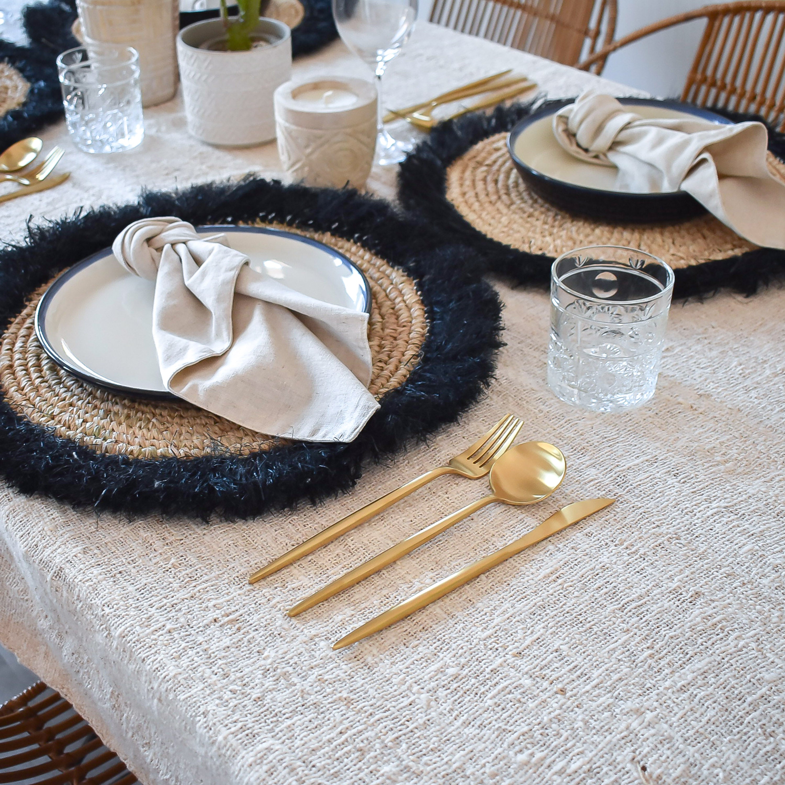 Raffia fringed placemat 003 - black