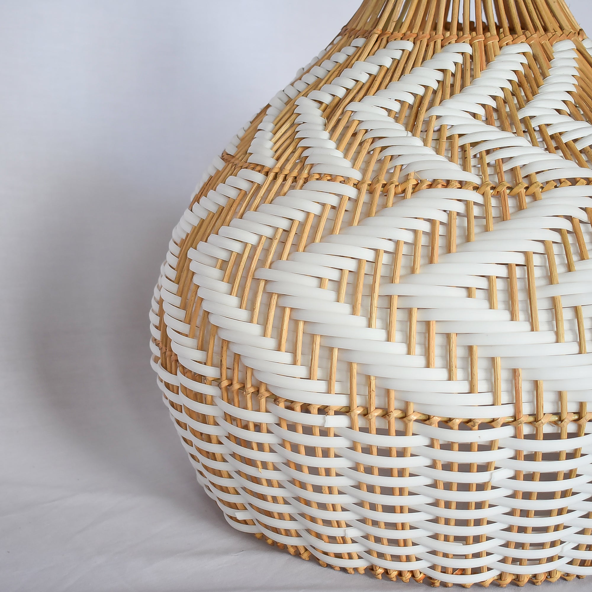 Hulua lampshade - White