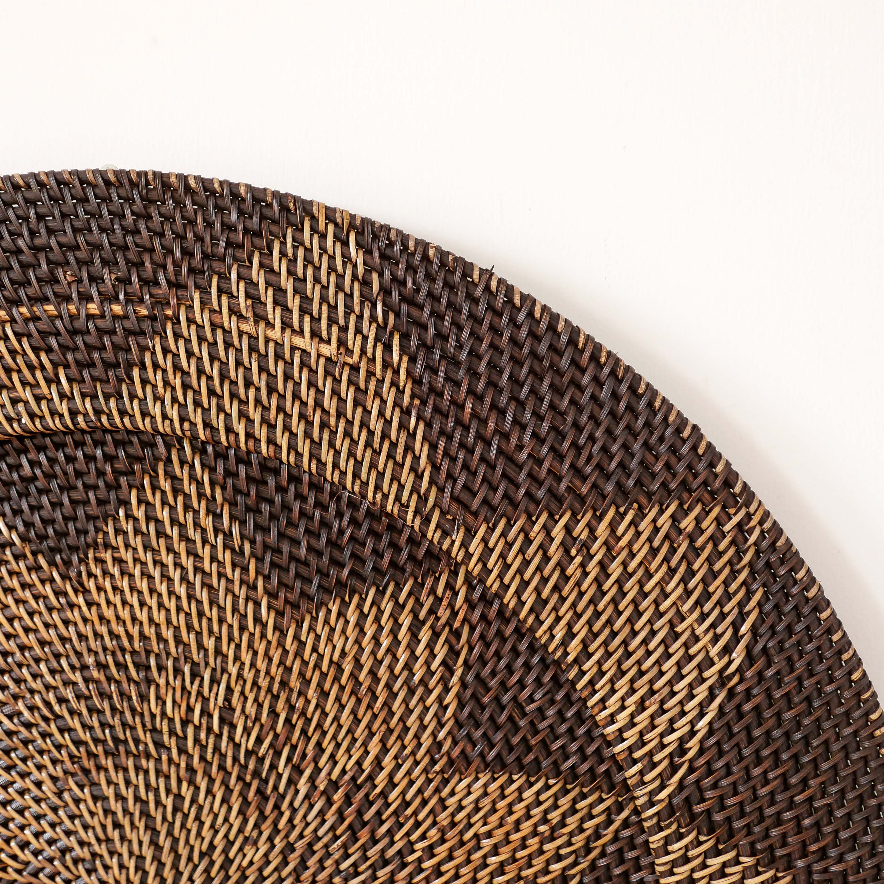 Decorative wall decor tray brown star pattern - Joglo Living