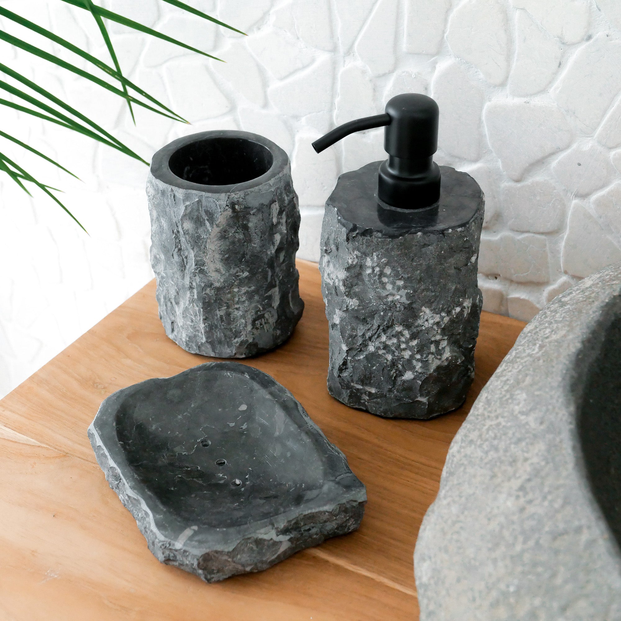 Black marble bathroom accessories set