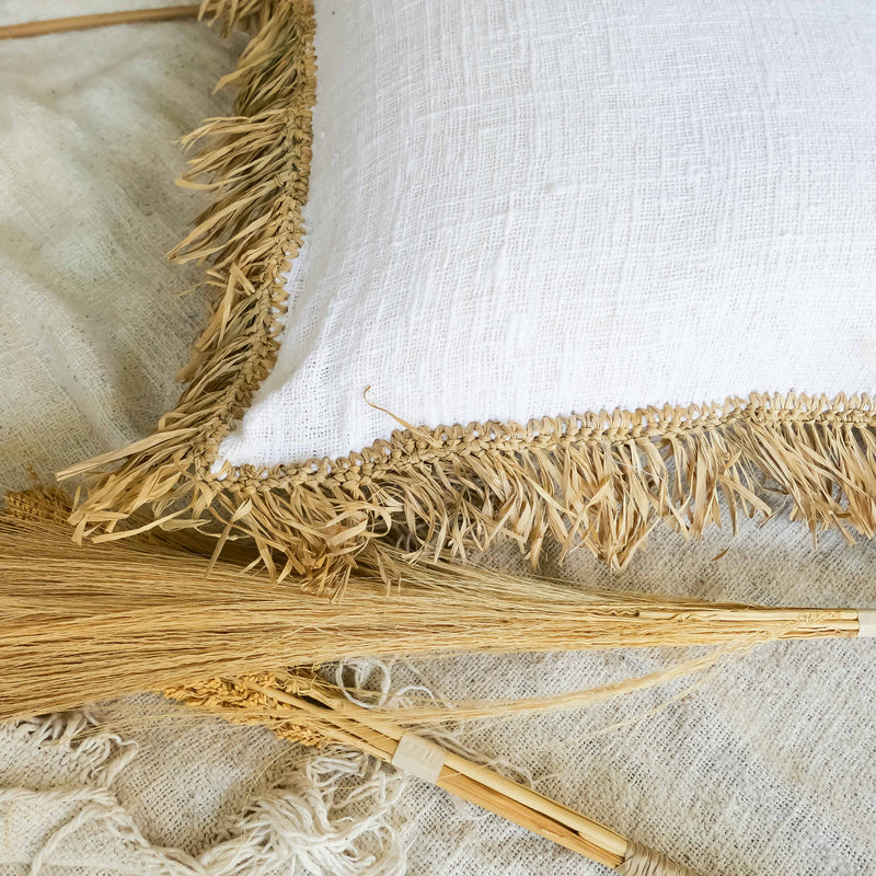 Konde white - organic cotton and raffia pillow cover - Joglo Living